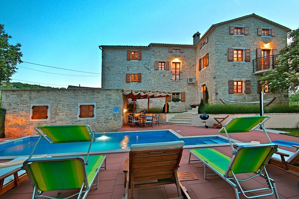 Villa Angela E Giovanni Vižinada Eksteriør billede