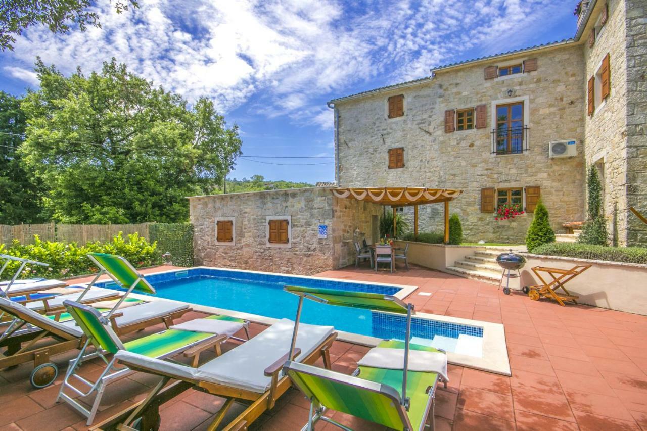 Villa Angela E Giovanni Vižinada Eksteriør billede