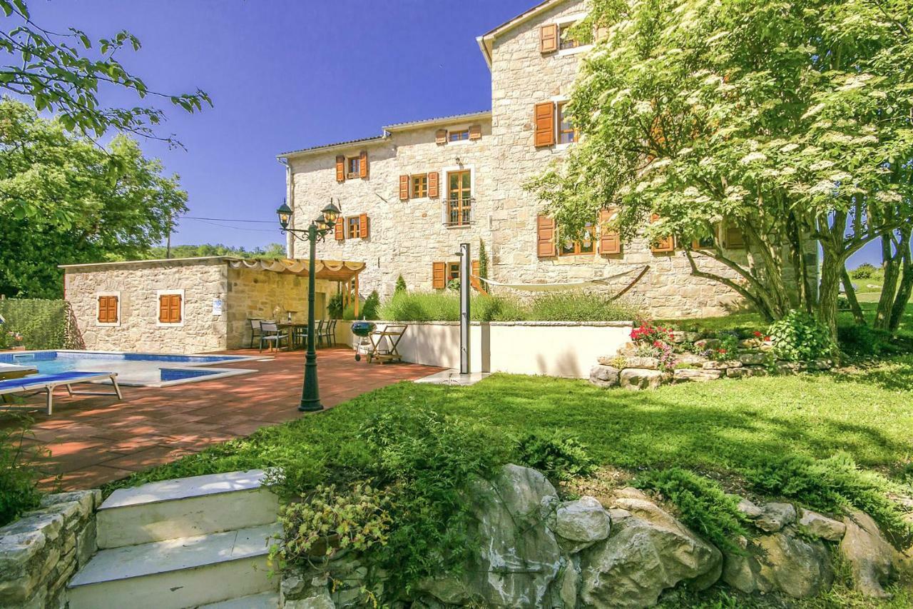 Villa Angela E Giovanni Vižinada Eksteriør billede